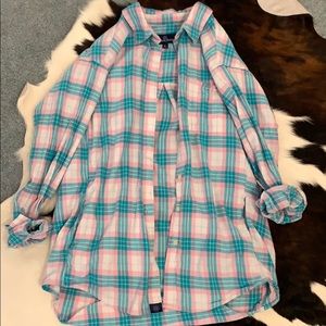 Lauren James Pink/Blue button up blouse size large